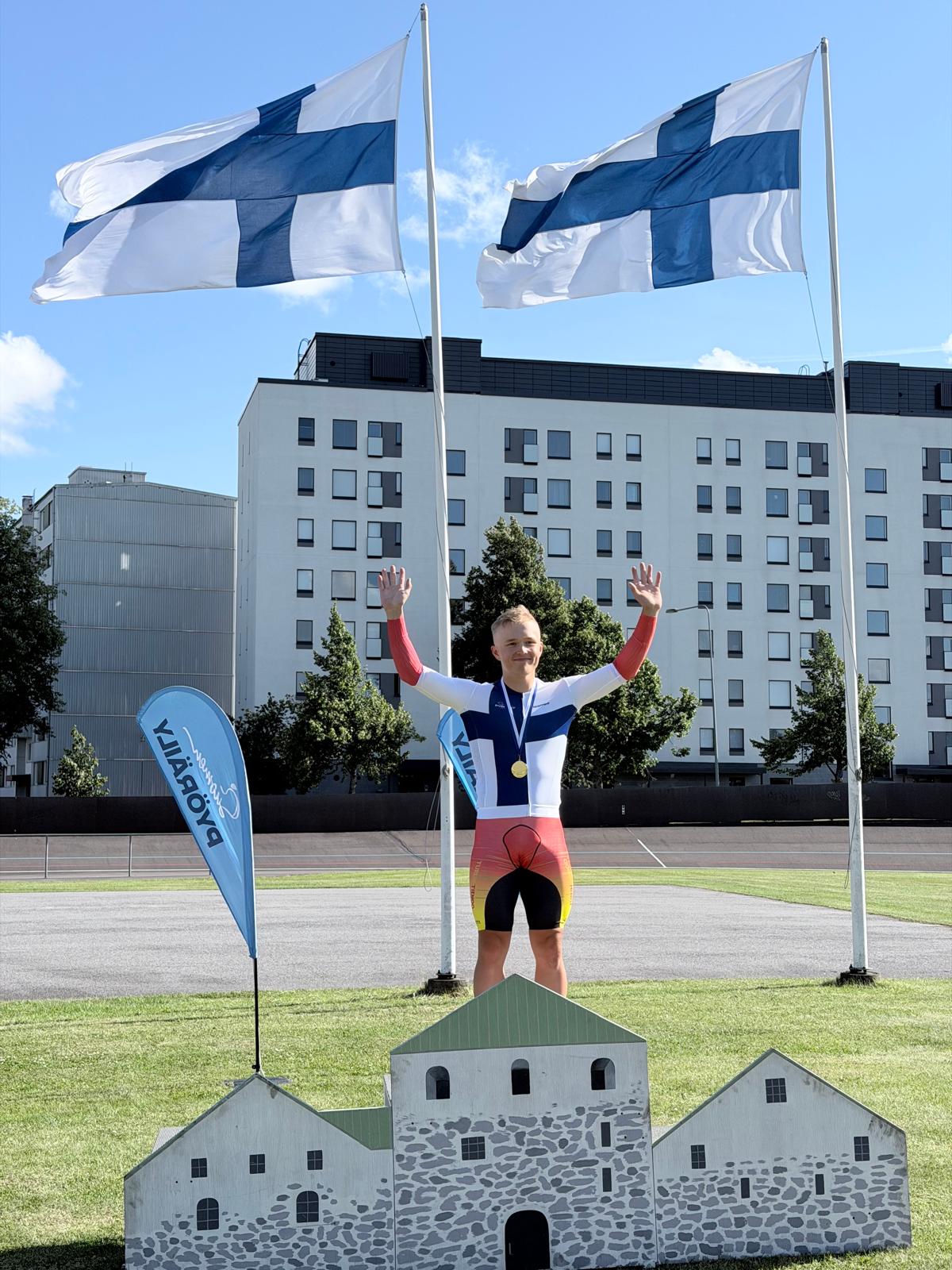 Severi Savukoski SM-kultamitali